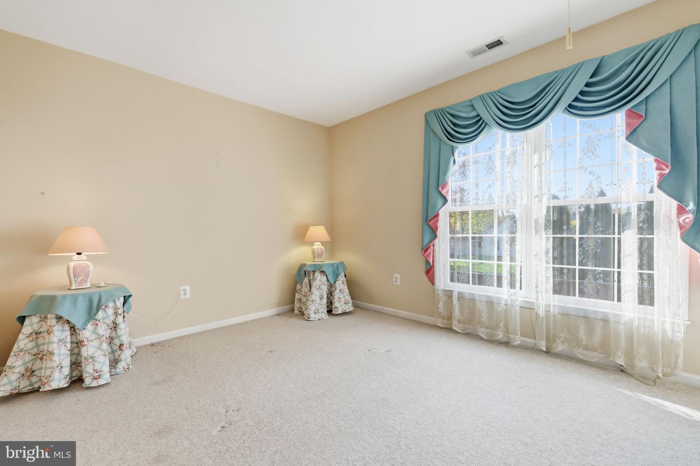 1 AYR ST SW, LEESBURG, Virginia 20175, 4 Bedrooms Bedrooms, ,4 BathroomsBathrooms,Residential,For sale,1 AYR ST SW,VALO2110320 MLS # VALO2110320