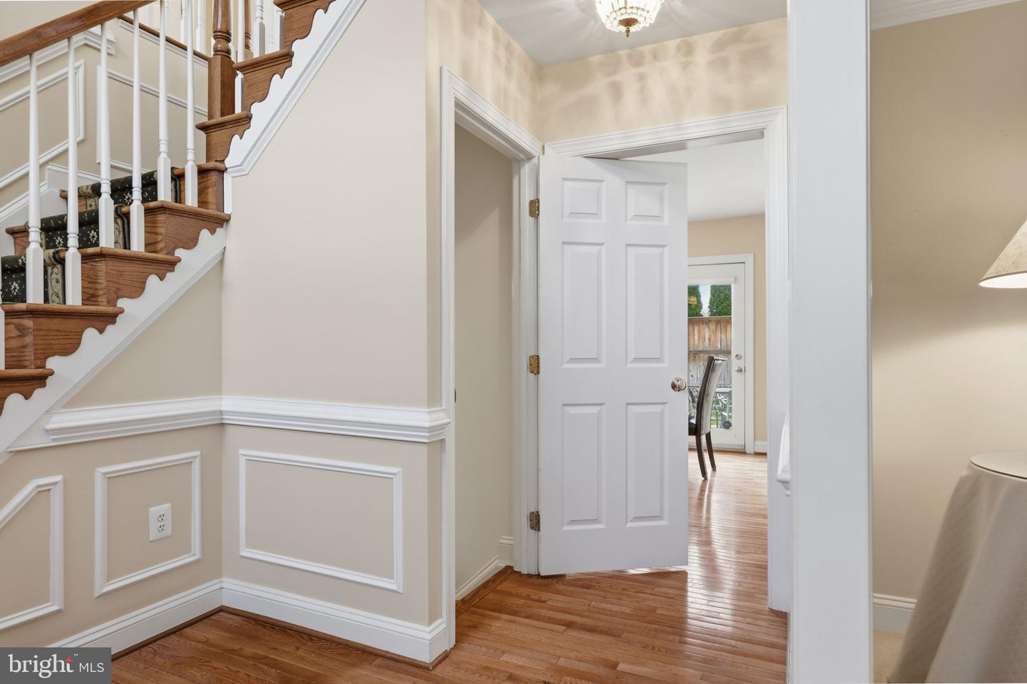 1 AYR ST SW, LEESBURG, Virginia 20175, 4 Bedrooms Bedrooms, ,4 BathroomsBathrooms,Residential,For sale,1 AYR ST SW,VALO2110320 MLS # VALO2110320