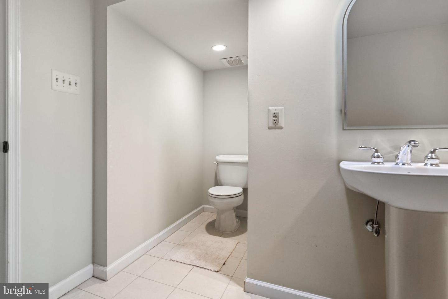 1 AYR ST SW, LEESBURG, Virginia 20175, 4 Bedrooms Bedrooms, ,4 BathroomsBathrooms,Residential,For sale,1 AYR ST SW,VALO2110320 MLS # VALO2110320