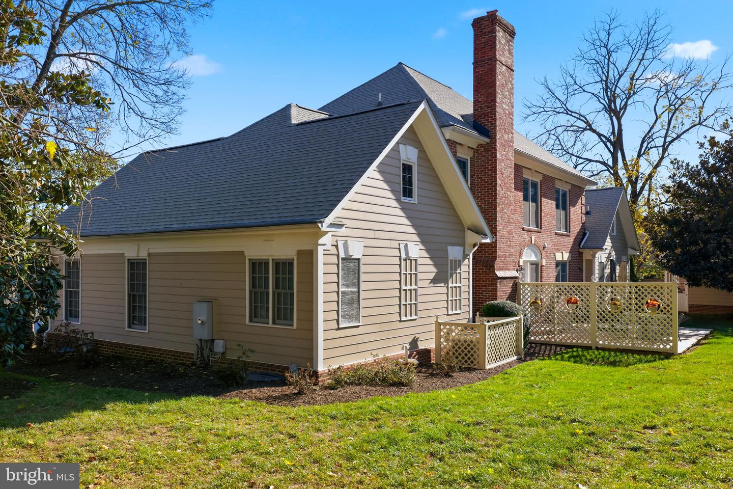 1 AYR ST SW, LEESBURG, Virginia 20175, 4 Bedrooms Bedrooms, ,4 BathroomsBathrooms,Residential,For sale,1 AYR ST SW,VALO2110320 MLS # VALO2110320