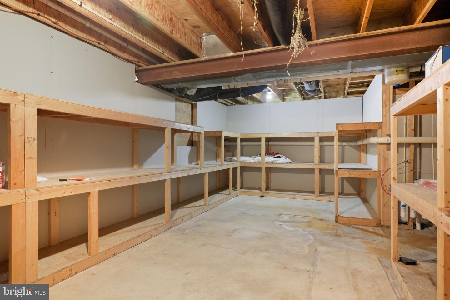 1 AYR ST SW, LEESBURG, Virginia 20175, 4 Bedrooms Bedrooms, ,4 BathroomsBathrooms,Residential,For sale,1 AYR ST SW,VALO2110320 MLS # VALO2110320