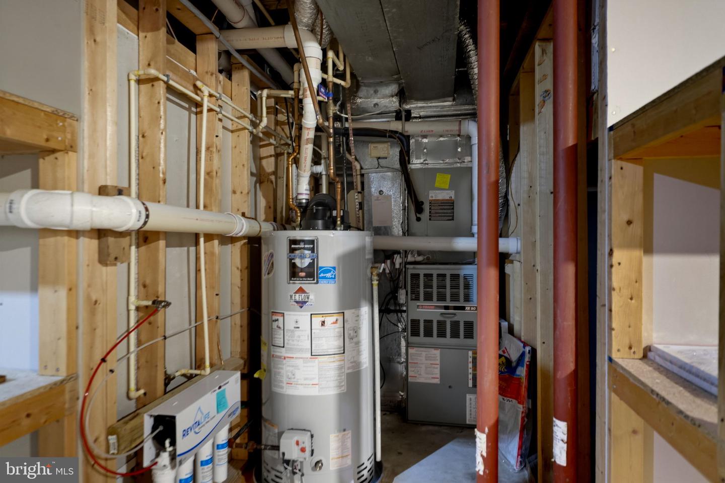 1 AYR ST SW, LEESBURG, Virginia 20175, 4 Bedrooms Bedrooms, ,4 BathroomsBathrooms,Residential,For sale,1 AYR ST SW,VALO2110320 MLS # VALO2110320