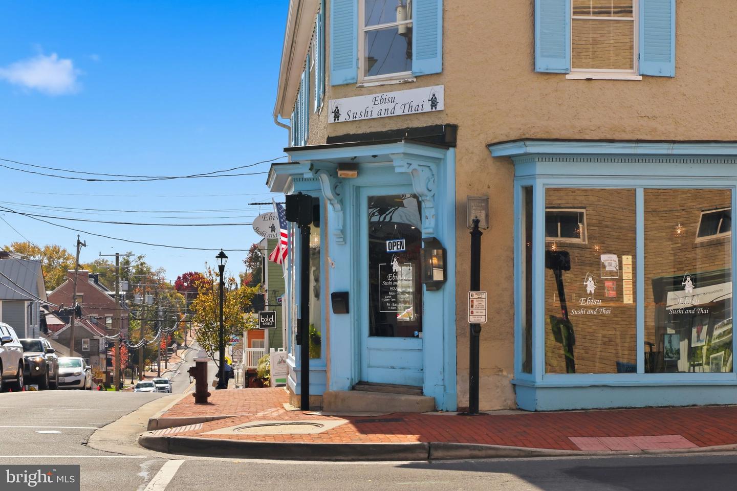 1 AYR ST SW, LEESBURG, Virginia 20175, 4 Bedrooms Bedrooms, ,4 BathroomsBathrooms,Residential,For sale,1 AYR ST SW,VALO2110320 MLS # VALO2110320