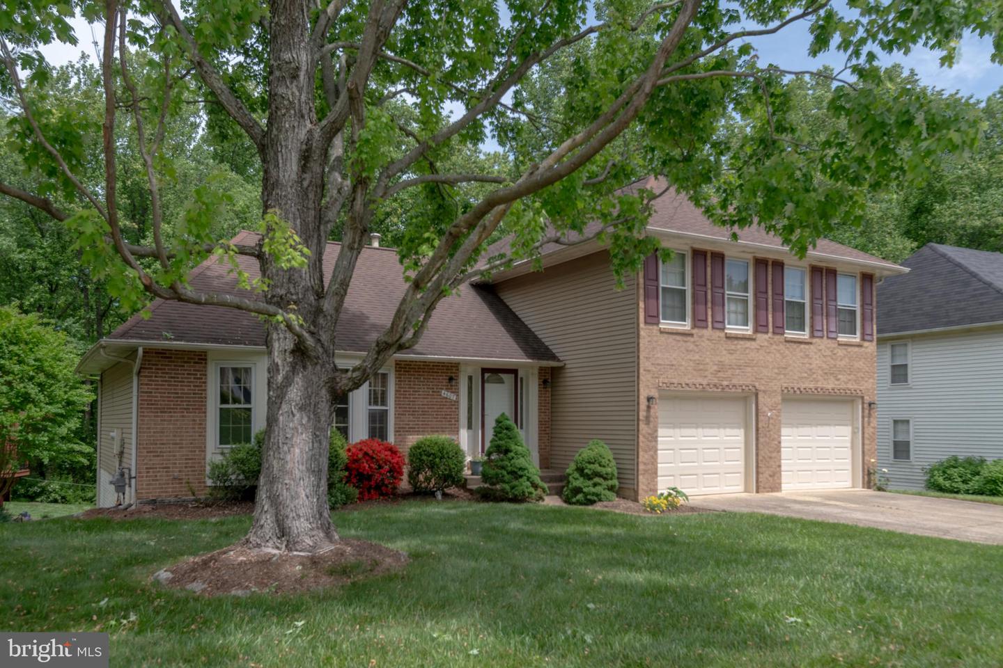 4607 TAPESTRY DR, FAIRFAX, Virginia 22032, 4 Bedrooms Bedrooms, ,3 BathroomsBathrooms,Residential,For sale,4607 TAPESTRY DR,VAFX2277410 MLS # VAFX2277410