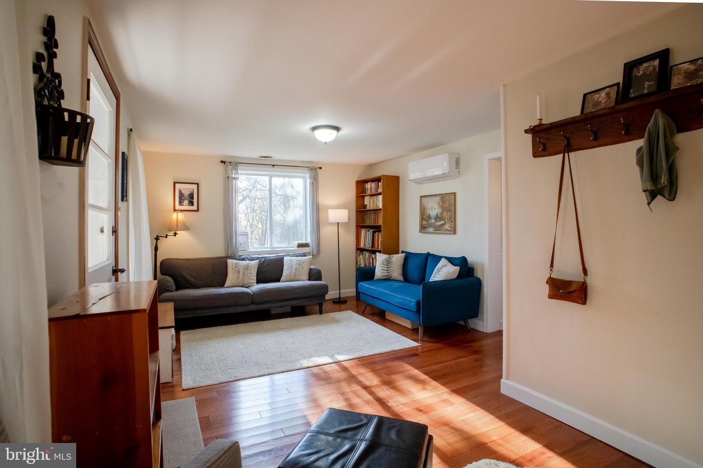 33563 SNICKERSVILLE TPKE, BLUEMONT, Virginia 20135, 3 Bedrooms Bedrooms, ,1 BathroomBathrooms,Residential,For sale,33563 SNICKERSVILLE TPKE,VALO2110424 MLS # VALO2110424