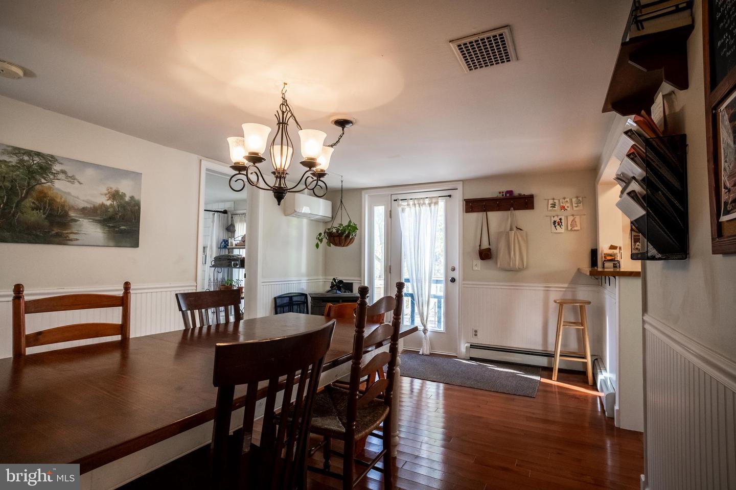 33563 SNICKERSVILLE TPKE, BLUEMONT, Virginia 20135, 3 Bedrooms Bedrooms, ,1 BathroomBathrooms,Residential,For sale,33563 SNICKERSVILLE TPKE,VALO2110424 MLS # VALO2110424