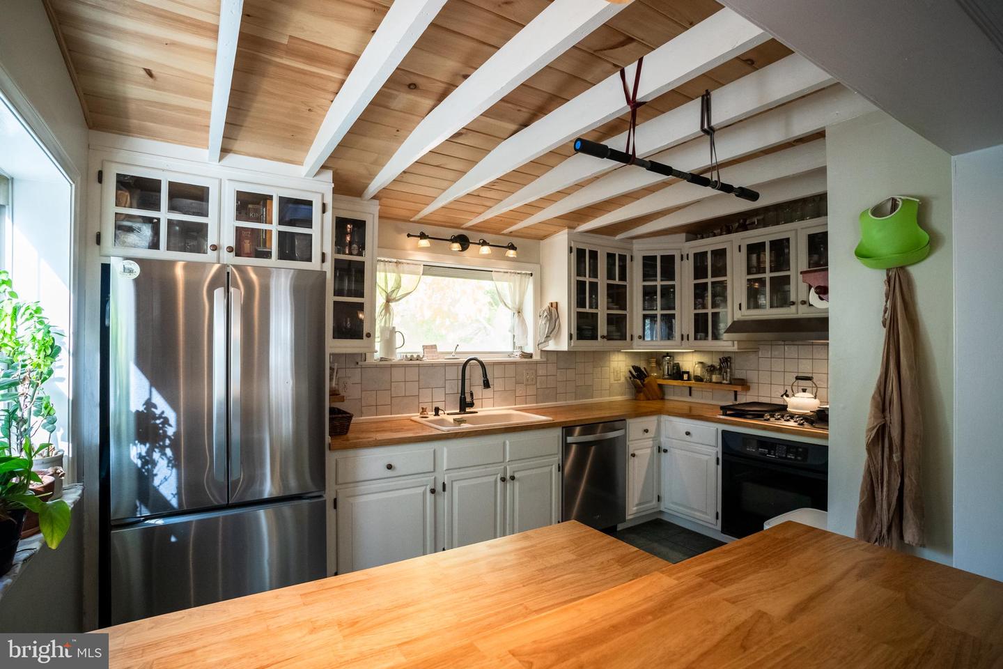 33563 SNICKERSVILLE TPKE, BLUEMONT, Virginia 20135, 3 Bedrooms Bedrooms, ,1 BathroomBathrooms,Residential,For sale,33563 SNICKERSVILLE TPKE,VALO2110424 MLS # VALO2110424