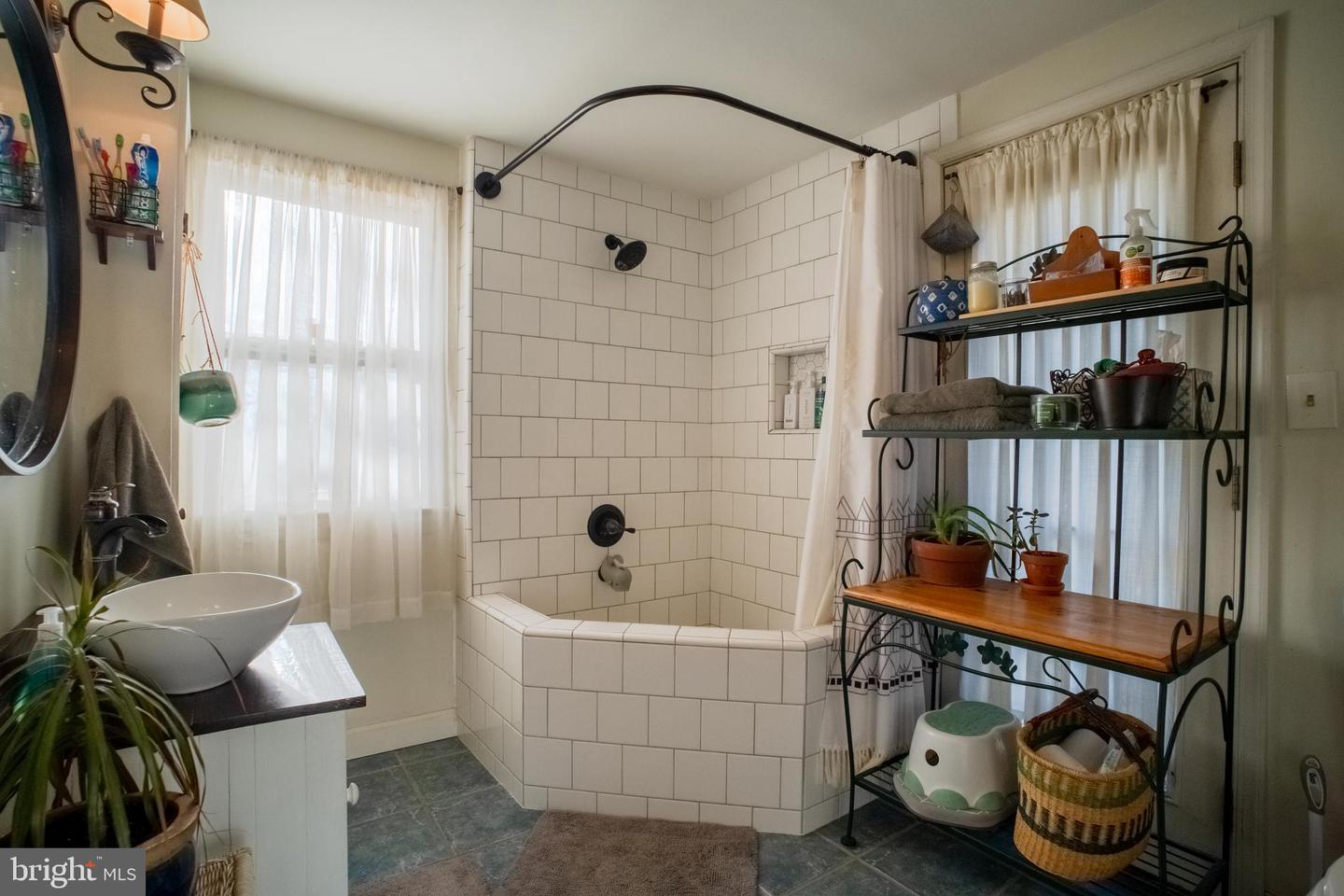 33563 SNICKERSVILLE TPKE, BLUEMONT, Virginia 20135, 3 Bedrooms Bedrooms, ,1 BathroomBathrooms,Residential,For sale,33563 SNICKERSVILLE TPKE,VALO2110424 MLS # VALO2110424