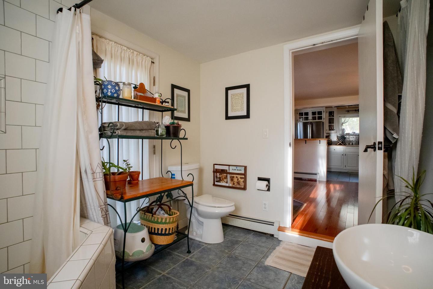 33563 SNICKERSVILLE TPKE, BLUEMONT, Virginia 20135, 3 Bedrooms Bedrooms, ,1 BathroomBathrooms,Residential,For sale,33563 SNICKERSVILLE TPKE,VALO2110424 MLS # VALO2110424