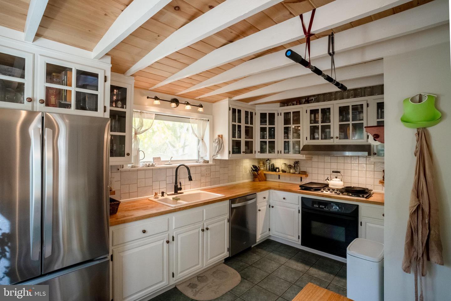 33563 SNICKERSVILLE TPKE, BLUEMONT, Virginia 20135, 3 Bedrooms Bedrooms, ,1 BathroomBathrooms,Residential,For sale,33563 SNICKERSVILLE TPKE,VALO2110424 MLS # VALO2110424