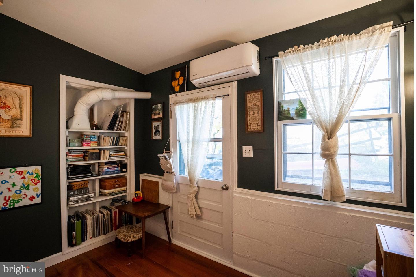 33563 SNICKERSVILLE TPKE, BLUEMONT, Virginia 20135, 3 Bedrooms Bedrooms, ,1 BathroomBathrooms,Residential,For sale,33563 SNICKERSVILLE TPKE,VALO2110424 MLS # VALO2110424