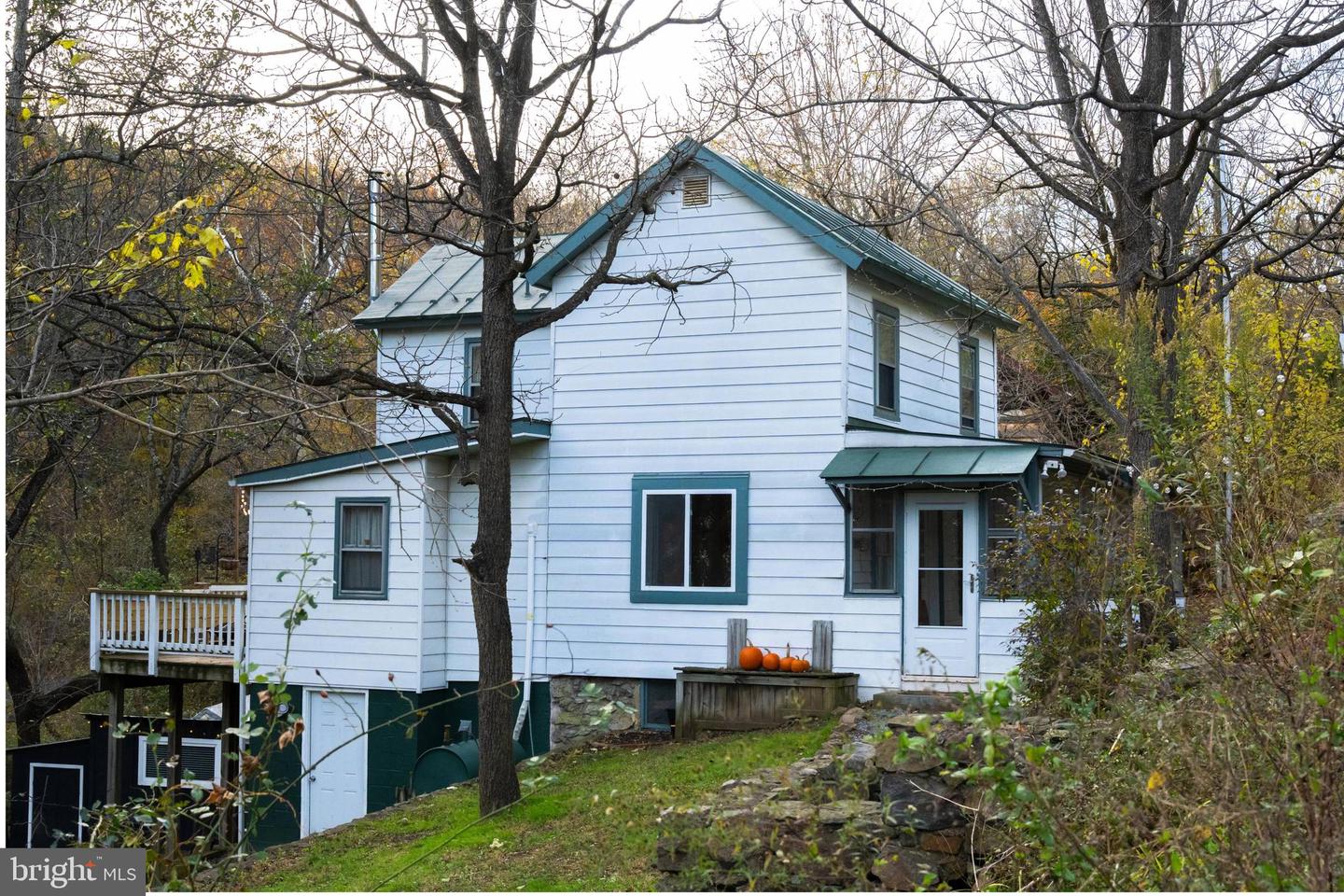 33563 SNICKERSVILLE TPKE, BLUEMONT, Virginia 20135, 3 Bedrooms Bedrooms, ,1 BathroomBathrooms,Residential,For sale,33563 SNICKERSVILLE TPKE,VALO2110424 MLS # VALO2110424
