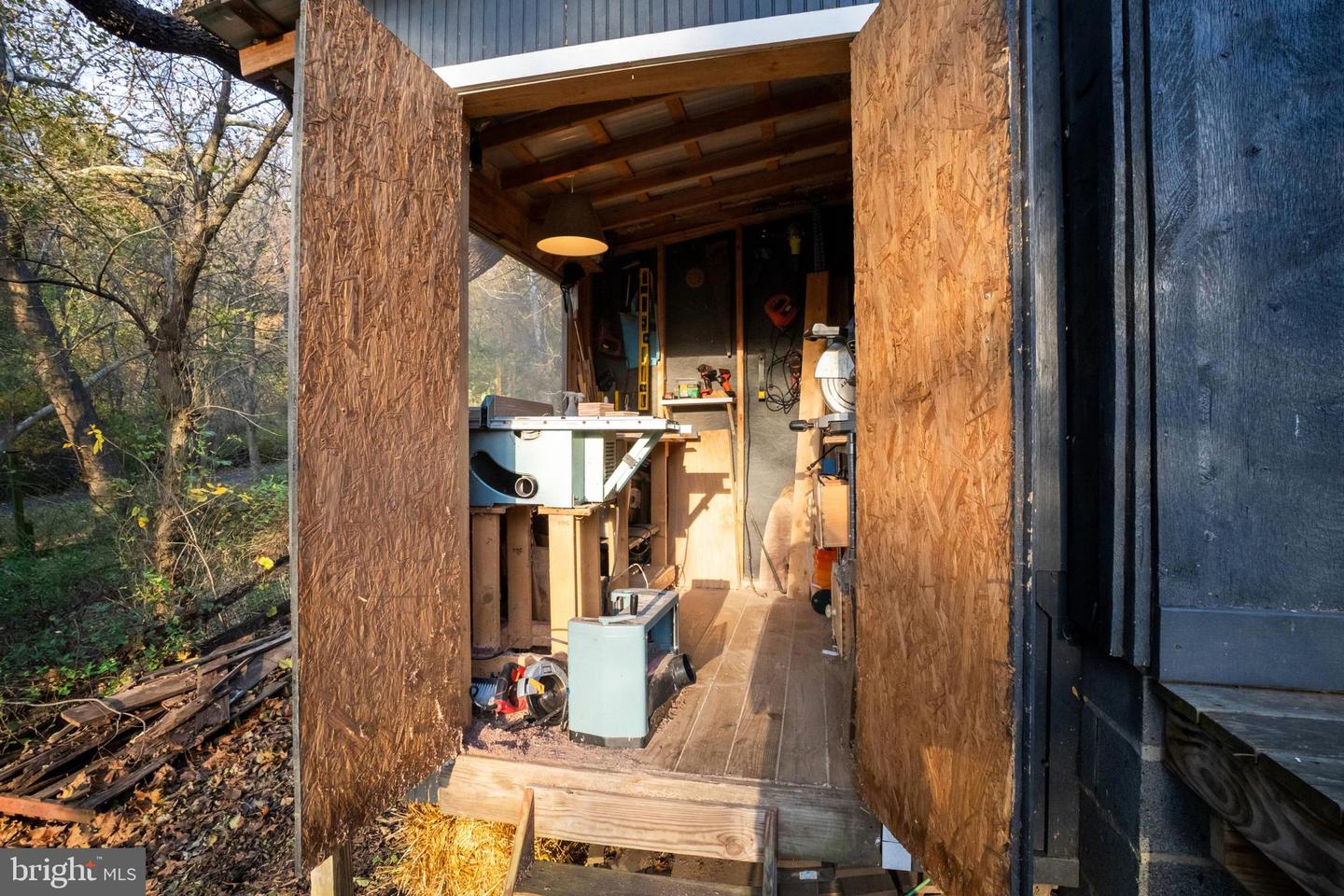 33563 SNICKERSVILLE TPKE, BLUEMONT, Virginia 20135, 3 Bedrooms Bedrooms, ,1 BathroomBathrooms,Residential,For sale,33563 SNICKERSVILLE TPKE,VALO2110424 MLS # VALO2110424