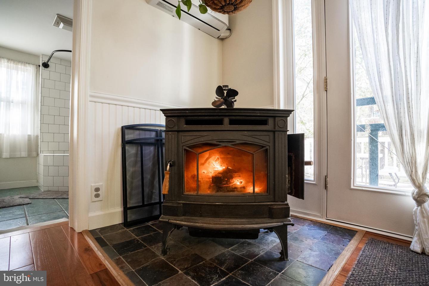 33563 SNICKERSVILLE TPKE, BLUEMONT, Virginia 20135, 3 Bedrooms Bedrooms, ,1 BathroomBathrooms,Residential,For sale,33563 SNICKERSVILLE TPKE,VALO2110424 MLS # VALO2110424