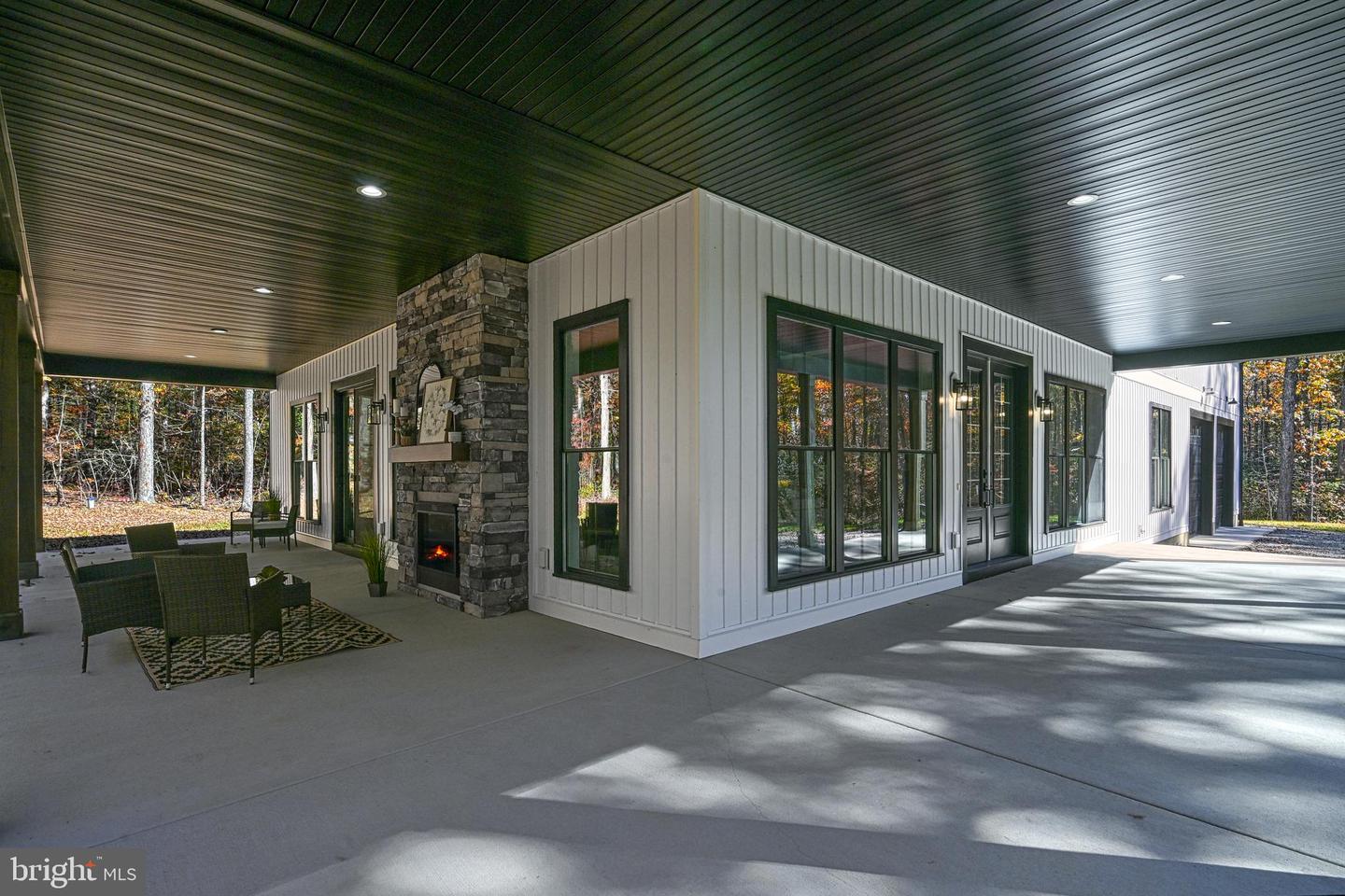 375 EQUESTRIAN LANDING TRL, BUMPASS, Virginia 23024, 4 Bedrooms Bedrooms, 15 Rooms Rooms,3 BathroomsBathrooms,Residential,For sale,375 EQUESTRIAN LANDING TRL,VALA2008836 MLS # VALA2008836