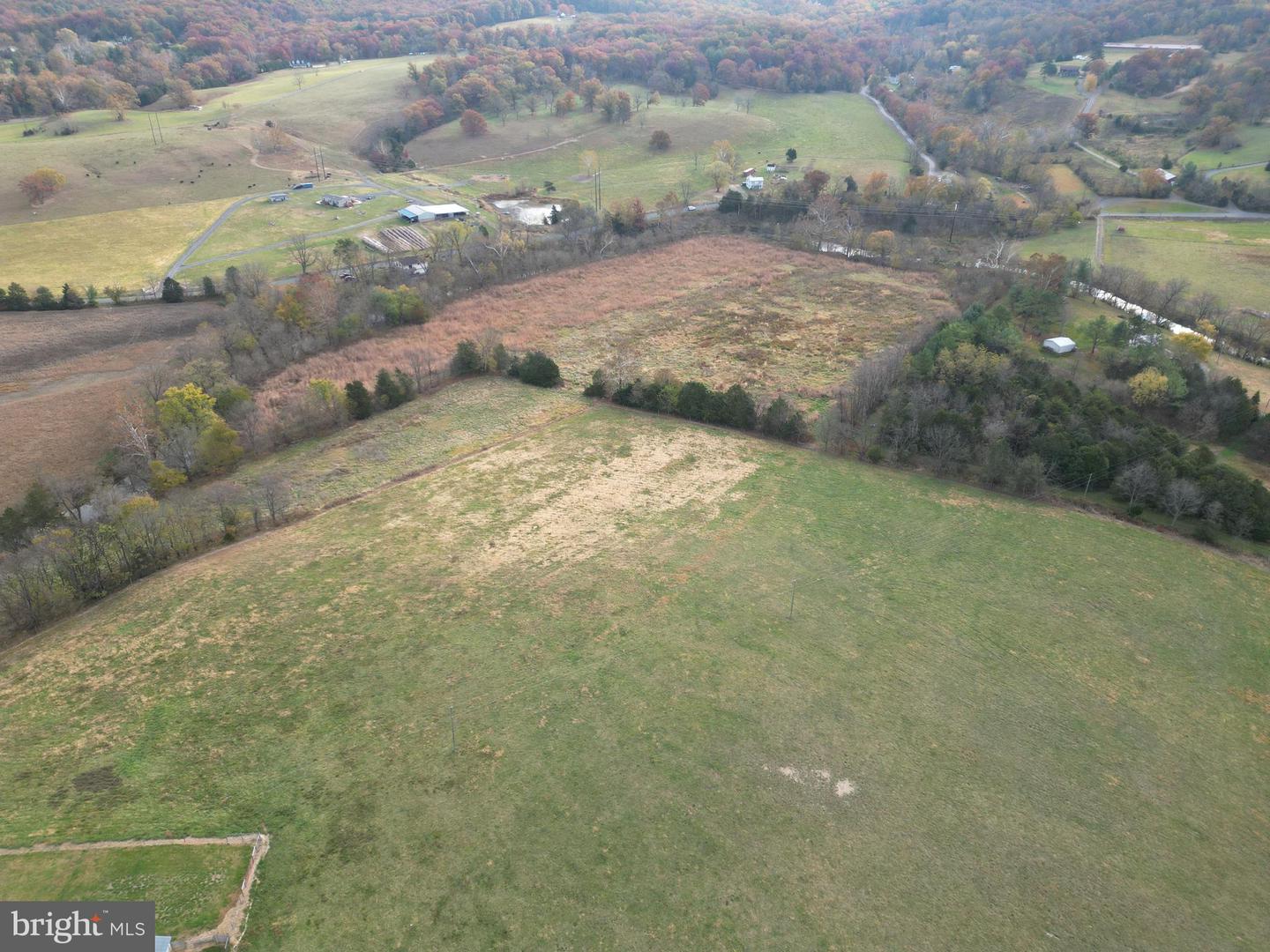 499 E LEE HWY, NEW MARKET, Virginia 22844, 3 Bedrooms Bedrooms, ,2 BathroomsBathrooms,Farm,For sale,499 E LEE HWY,VASH2012864 MLS # VASH2012864