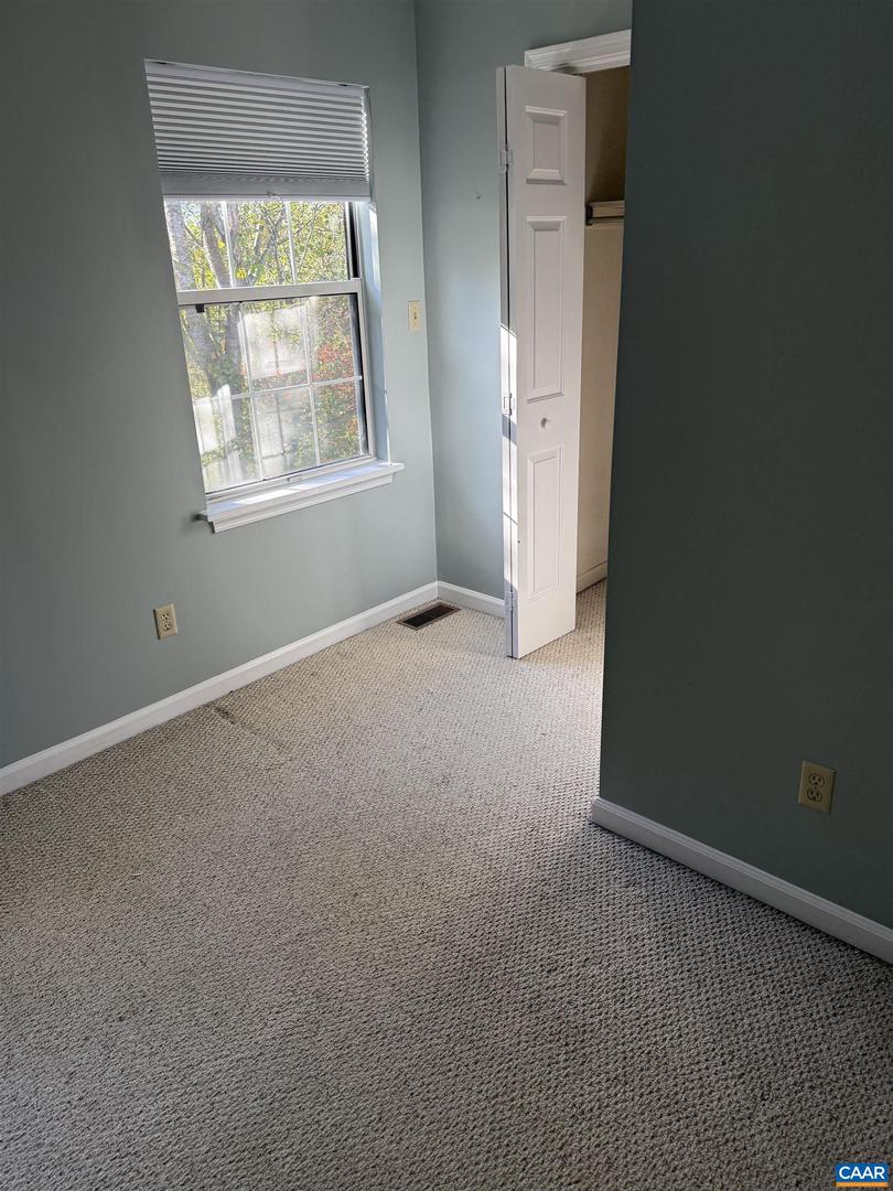 2307 FINCH CT, CHARLOTTESVILLE, Virginia 22911, 3 Bedrooms Bedrooms, ,2 BathroomsBathrooms,Residential,For sale,2307 FINCH CT,665861 MLS # 665861 2307 FINCH CT, CHARLOTTESVILLE, Virginia 22911, 3 Bedrooms Bedrooms, ,2 BathroomsBathrooms,Residential,For sale,2307 FINCH CT,665861 MLS # 665861