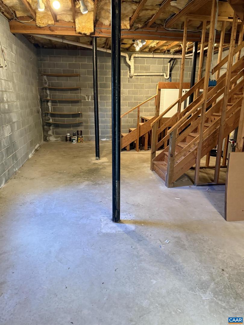 2307 FINCH CT, CHARLOTTESVILLE, Virginia 22911, 3 Bedrooms Bedrooms, ,2 BathroomsBathrooms,Residential,For sale,2307 FINCH CT,665861 MLS # 665861 2307 FINCH CT, CHARLOTTESVILLE, Virginia 22911, 3 Bedrooms Bedrooms, ,2 BathroomsBathrooms,Residential,For sale,2307 FINCH CT,665861 MLS # 665861