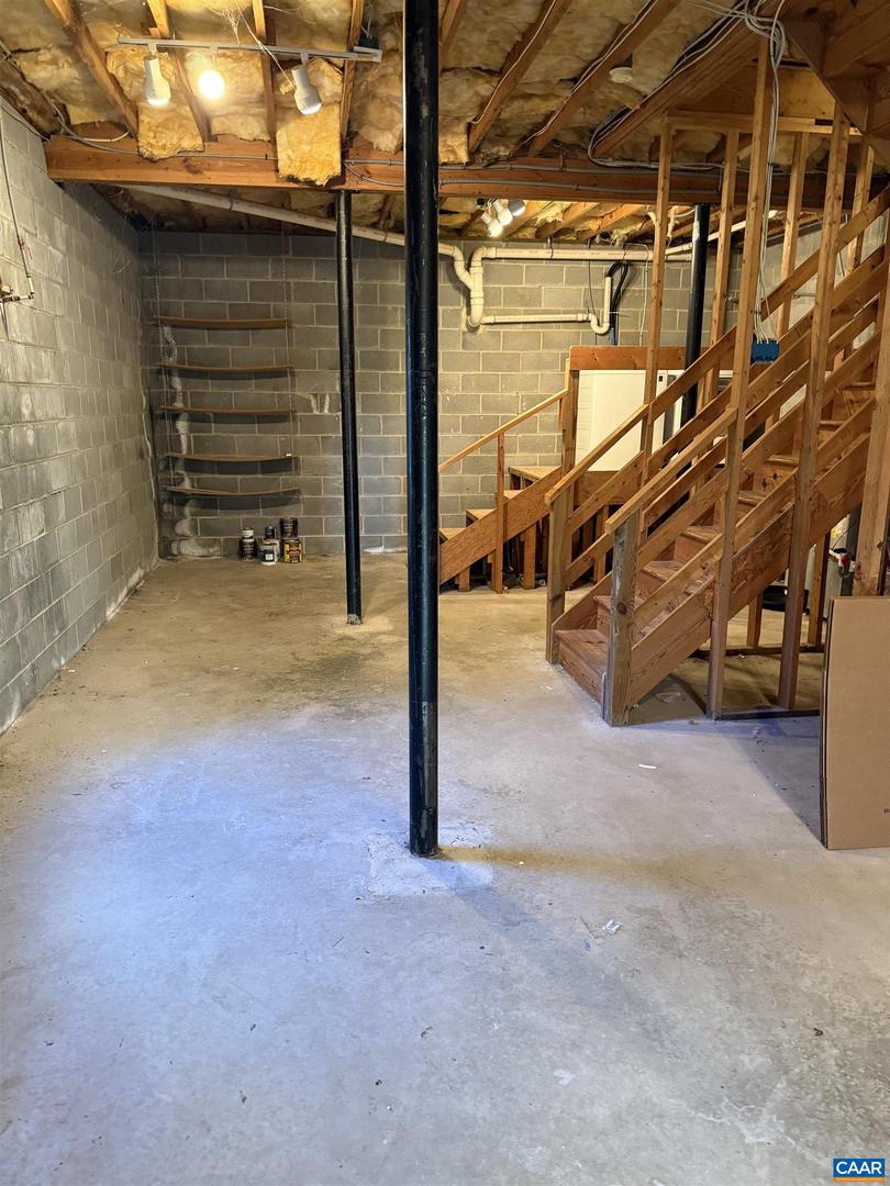 2307 FINCH CT, CHARLOTTESVILLE, Virginia 22911, 3 Bedrooms Bedrooms, ,2 BathroomsBathrooms,Residential,For sale,2307 FINCH CT,665861 MLS # 665861 2307 FINCH CT, CHARLOTTESVILLE, Virginia 22911, 3 Bedrooms Bedrooms, ,2 BathroomsBathrooms,Residential,For sale,2307 FINCH CT,665861 MLS # 665861