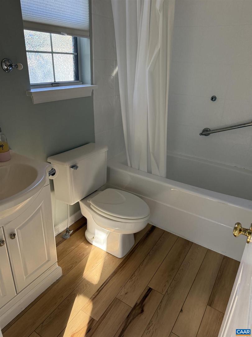 2307 FINCH CT, CHARLOTTESVILLE, Virginia 22911, 3 Bedrooms Bedrooms, ,2 BathroomsBathrooms,Residential,For sale,2307 FINCH CT,665861 MLS # 665861 2307 FINCH CT, CHARLOTTESVILLE, Virginia 22911, 3 Bedrooms Bedrooms, ,2 BathroomsBathrooms,Residential,For sale,2307 FINCH CT,665861 MLS # 665861