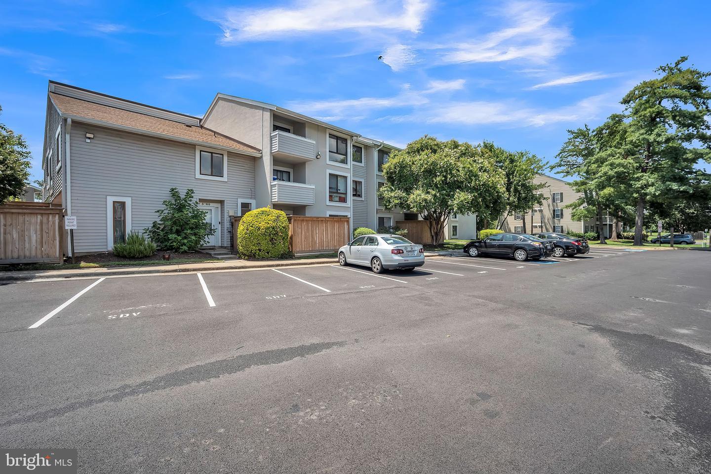 5758 VILLAGE GREEN DR #E, ALEXANDRIA, Virginia 22309, 2 Bedrooms Bedrooms, ,1 BathroomBathrooms,Residential,For sale,5758 VILLAGE GREEN DR #E,VAFX2253556 MLS # VAFX2253556 5758 VILLAGE GREEN DR #E, ALEXANDRIA, Virginia 22309, 2 Bedrooms Bedrooms, ,1 BathroomBathrooms,Residential,For sale,5758 VILLAGE GREEN DR #E,VAFX2253556 MLS # VAFX2253556