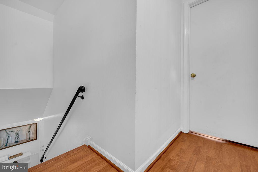 1112 E MAPLE AVE, STERLING, Virginia 20164, 4 Bedrooms Bedrooms, ,2 BathroomsBathrooms,Residential,For sale,1112 E MAPLE AVE,VALO2102852 MLS # VALO2102852 1112 E MAPLE AVE, STERLING, Virginia 20164, 4 Bedrooms Bedrooms, ,2 BathroomsBathrooms,Residential,For sale,1112 E MAPLE AVE,VALO2102852 MLS # VALO2102852