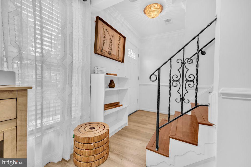 1112 E MAPLE AVE, STERLING, Virginia 20164, 4 Bedrooms Bedrooms, ,2 BathroomsBathrooms,Residential,For sale,1112 E MAPLE AVE,VALO2102852 MLS # VALO2102852 1112 E MAPLE AVE, STERLING, Virginia 20164, 4 Bedrooms Bedrooms, ,2 BathroomsBathrooms,Residential,For sale,1112 E MAPLE AVE,VALO2102852 MLS # VALO2102852