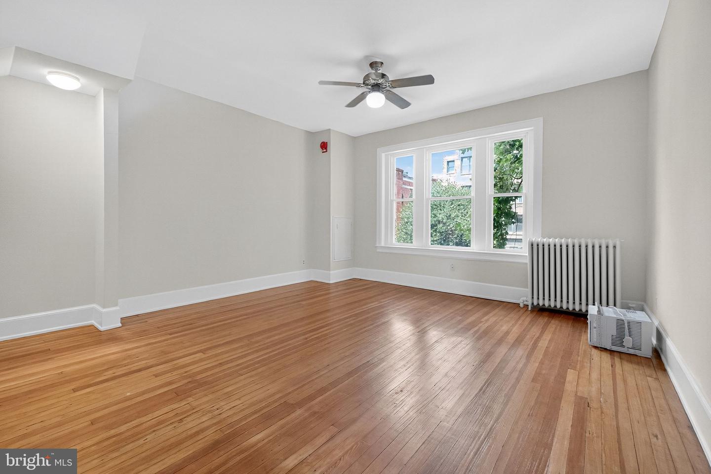 1664 PARK RD NW, WASHINGTON, District Of Columbia 20010, 4 Bedrooms Bedrooms, ,2 BathroomsBathrooms,Residential,For sale,1664 PARK RD NW,DCDC2212114 MLS # DCDC2212114 1664 PARK RD NW, WASHINGTON, District Of Columbia 20010, 4 Bedrooms Bedrooms, ,2 BathroomsBathrooms,Residential,For sale,1664 PARK RD NW,DCDC2212114 MLS # DCDC2212114