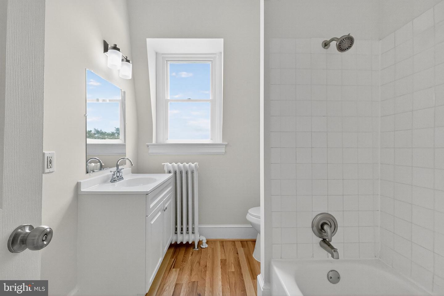 1664 PARK RD NW, WASHINGTON, District Of Columbia 20010, 4 Bedrooms Bedrooms, ,2 BathroomsBathrooms,Residential,For sale,1664 PARK RD NW,DCDC2212114 MLS # DCDC2212114 1664 PARK RD NW, WASHINGTON, District Of Columbia 20010, 4 Bedrooms Bedrooms, ,2 BathroomsBathrooms,Residential,For sale,1664 PARK RD NW,DCDC2212114 MLS # DCDC2212114