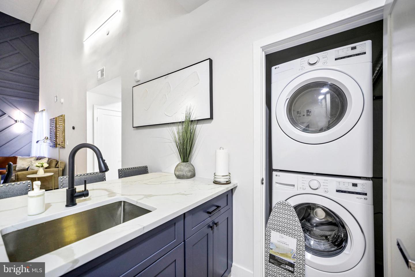 1621 T ST SE #8, WASHINGTON, District Of Columbia 20020, 4 Bedrooms Bedrooms, ,2 BathroomsBathrooms,Residential,For sale,1621 T ST SE #8,DCDC2212900 MLS # DCDC2212900