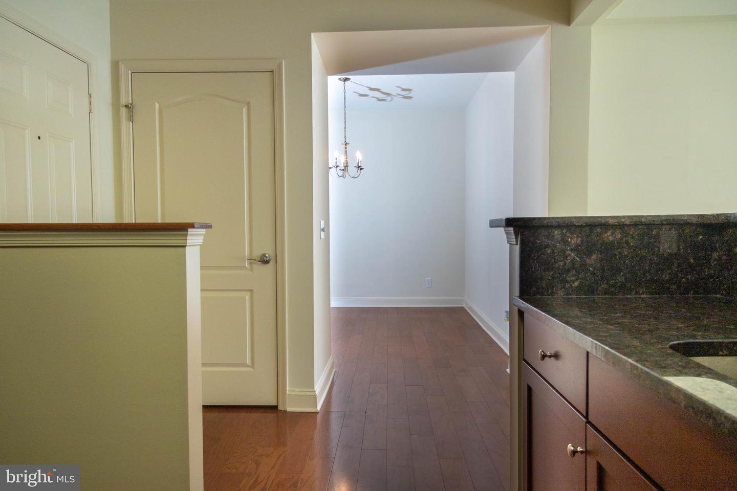 9202 CHARLESTON DR #405, MANASSAS, Virginia 20110, 2 Bedrooms Bedrooms, ,2 BathroomsBathrooms,Residential,For sale,9202 CHARLESTON DR #405,VAMN2009108 MLS # VAMN2009108