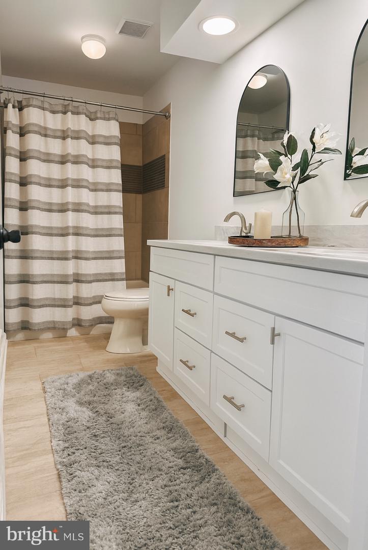 8006 ROCKY RUN RD, GAINESVILLE, Virginia 20155, 4 Bedrooms Bedrooms, ,3 BathroomsBathrooms,Residential,For sale,8006 ROCKY RUN RD,VAPW2103288 MLS # VAPW2103288 8006 ROCKY RUN RD, GAINESVILLE, Virginia 20155, 4 Bedrooms Bedrooms, ,3 BathroomsBathrooms,Residential,For sale,8006 ROCKY RUN RD,VAPW2103288 MLS # VAPW2103288