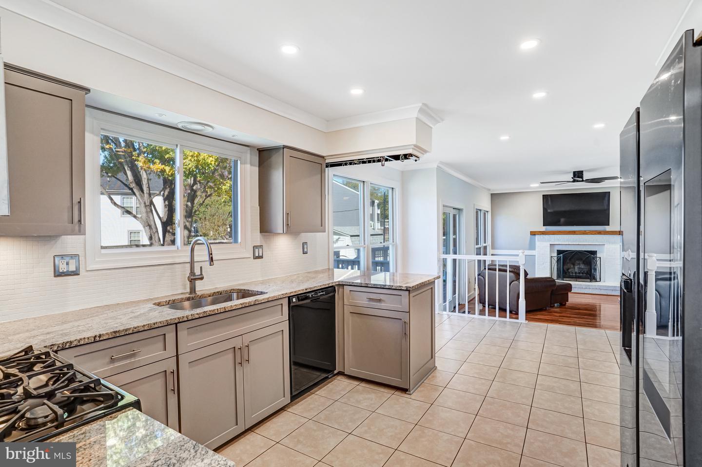 8006 ROCKY RUN RD, GAINESVILLE, Virginia 20155, 4 Bedrooms Bedrooms, ,3 BathroomsBathrooms,Residential,For sale,8006 ROCKY RUN RD,VAPW2103288 MLS # VAPW2103288 8006 ROCKY RUN RD, GAINESVILLE, Virginia 20155, 4 Bedrooms Bedrooms, ,3 BathroomsBathrooms,Residential,For sale,8006 ROCKY RUN RD,VAPW2103288 MLS # VAPW2103288