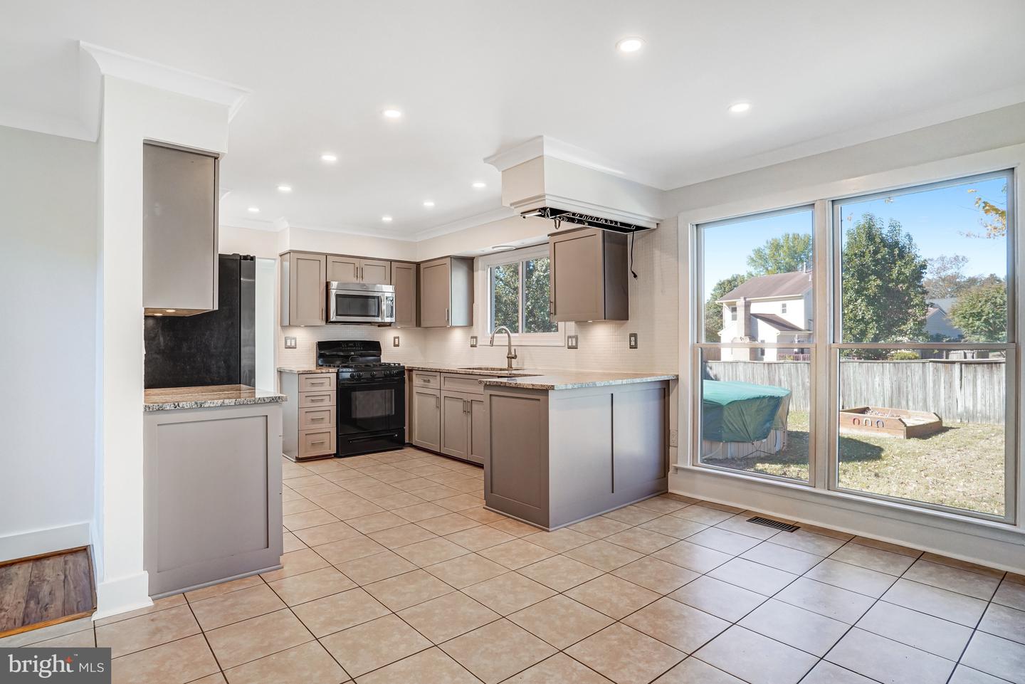 8006 ROCKY RUN RD, GAINESVILLE, Virginia 20155, 4 Bedrooms Bedrooms, ,3 BathroomsBathrooms,Residential,For sale,8006 ROCKY RUN RD,VAPW2103288 MLS # VAPW2103288 8006 ROCKY RUN RD, GAINESVILLE, Virginia 20155, 4 Bedrooms Bedrooms, ,3 BathroomsBathrooms,Residential,For sale,8006 ROCKY RUN RD,VAPW2103288 MLS # VAPW2103288