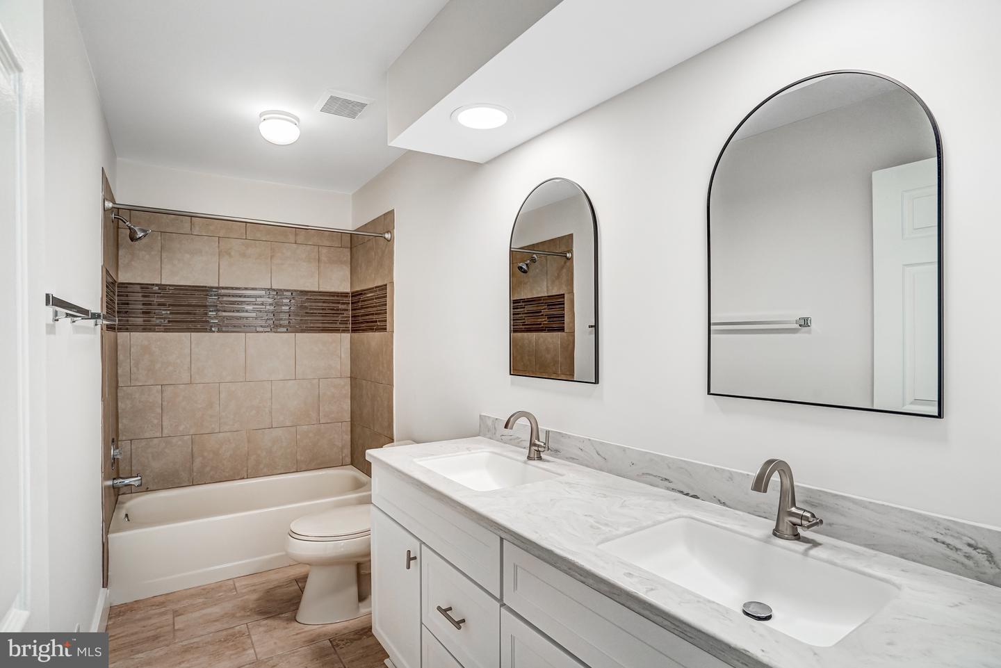 8006 ROCKY RUN RD, GAINESVILLE, Virginia 20155, 4 Bedrooms Bedrooms, ,3 BathroomsBathrooms,Residential,For sale,8006 ROCKY RUN RD,VAPW2103288 MLS # VAPW2103288 8006 ROCKY RUN RD, GAINESVILLE, Virginia 20155, 4 Bedrooms Bedrooms, ,3 BathroomsBathrooms,Residential,For sale,8006 ROCKY RUN RD,VAPW2103288 MLS # VAPW2103288