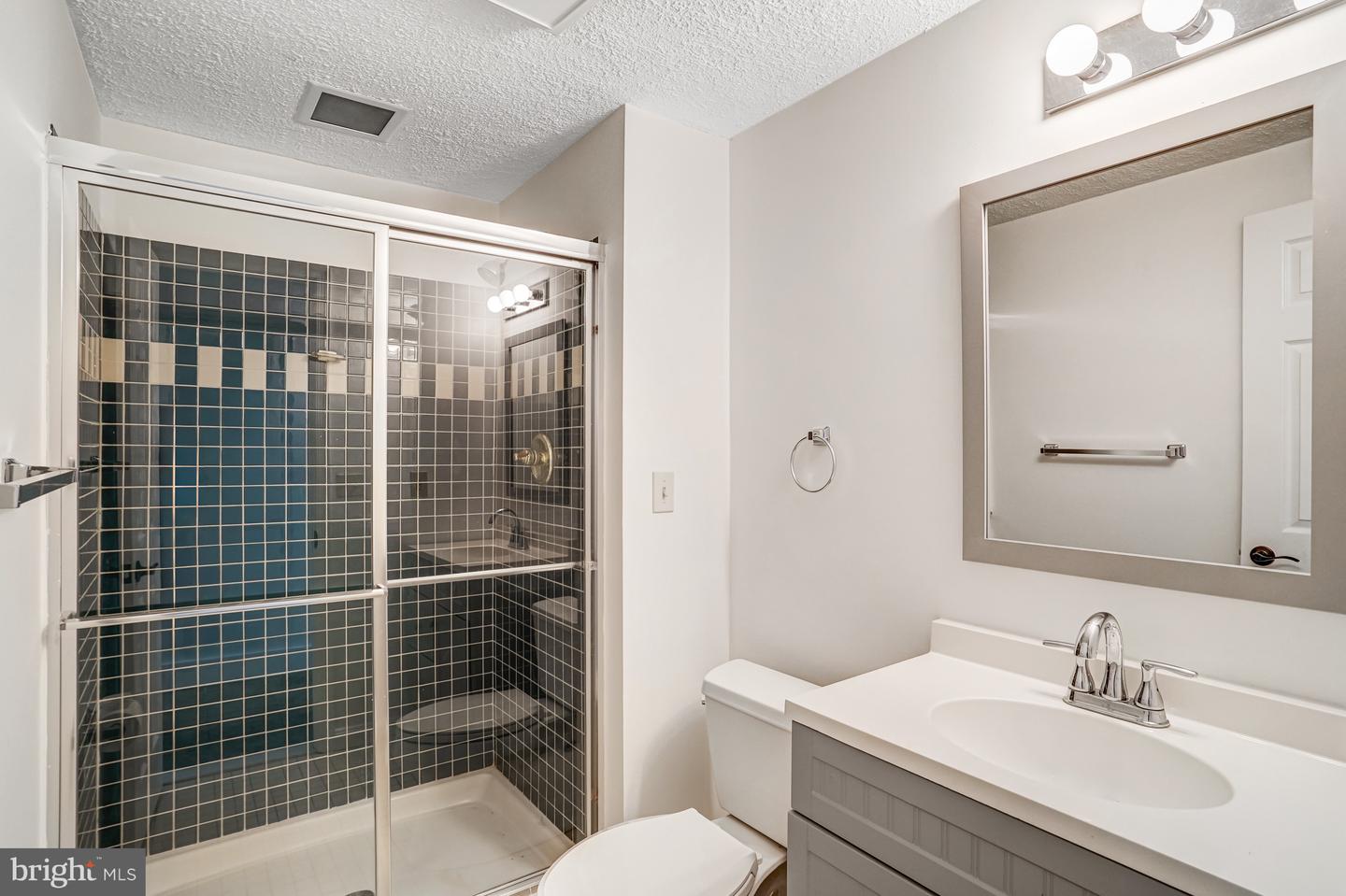 8006 ROCKY RUN RD, GAINESVILLE, Virginia 20155, 4 Bedrooms Bedrooms, ,3 BathroomsBathrooms,Residential,For sale,8006 ROCKY RUN RD,VAPW2103288 MLS # VAPW2103288 8006 ROCKY RUN RD, GAINESVILLE, Virginia 20155, 4 Bedrooms Bedrooms, ,3 BathroomsBathrooms,Residential,For sale,8006 ROCKY RUN RD,VAPW2103288 MLS # VAPW2103288