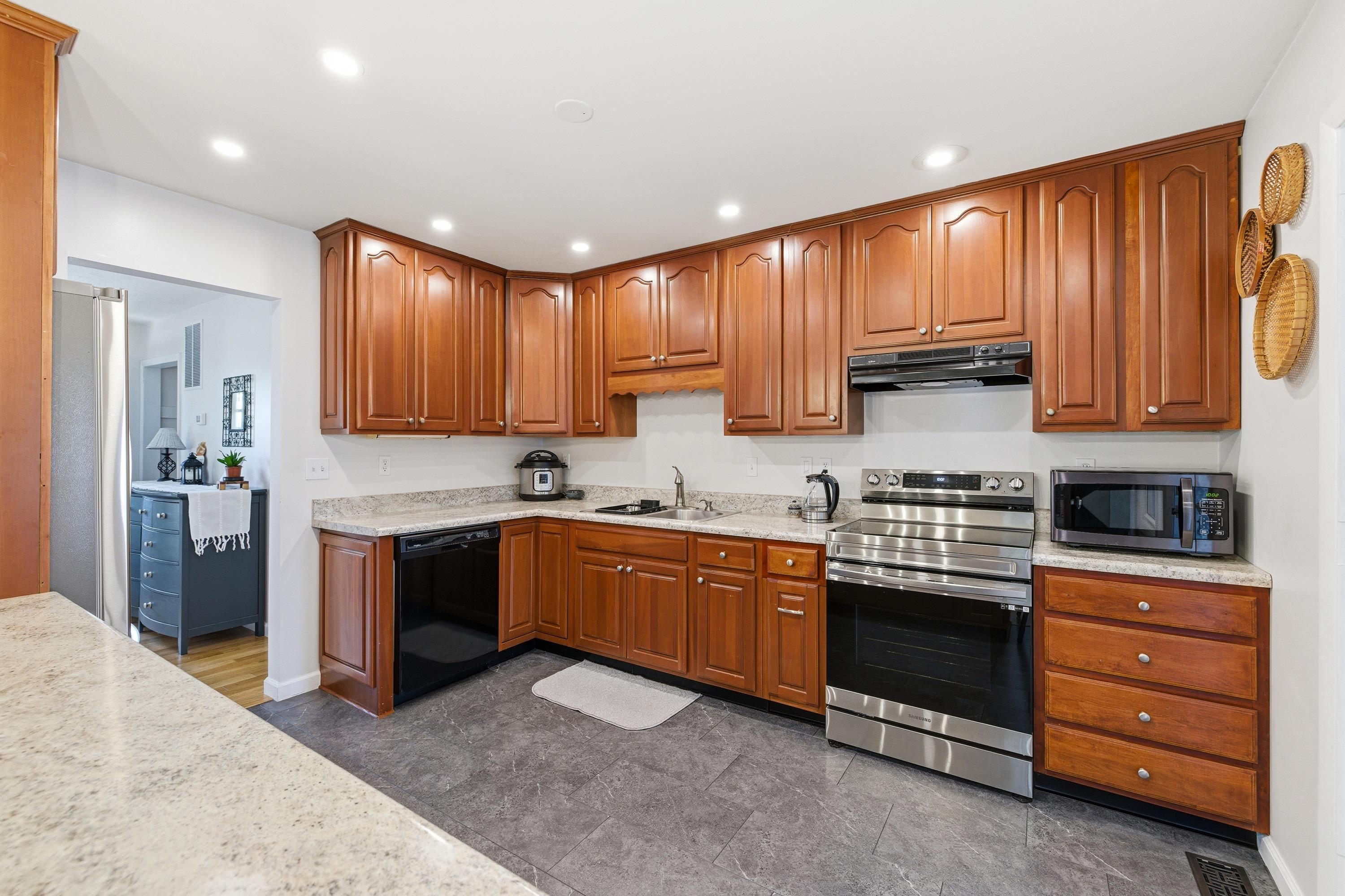 967 LEE AVE, HARRISONBURG, Virginia 22802, 3 Bedrooms Bedrooms, ,2 BathroomsBathrooms,Residential,967 LEE AVE,670687 MLS # 670687 967 LEE AVE, HARRISONBURG, Virginia 22802, 3 Bedrooms Bedrooms, ,2 BathroomsBathrooms,Residential,967 LEE AVE,670687 MLS # 670687