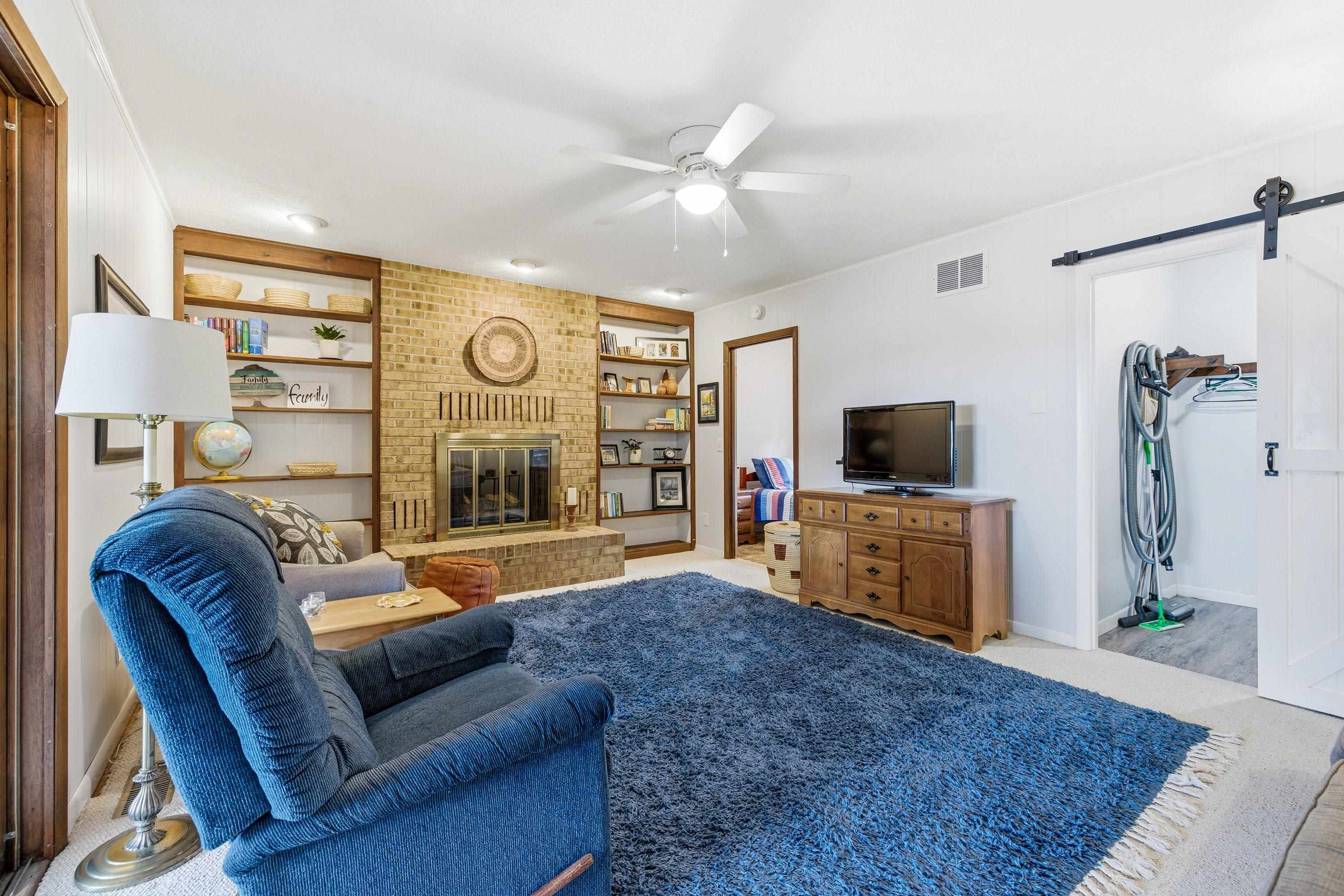 967 LEE AVE, HARRISONBURG, Virginia 22802, 3 Bedrooms Bedrooms, ,2 BathroomsBathrooms,Residential,967 LEE AVE,670687 MLS # 670687 967 LEE AVE, HARRISONBURG, Virginia 22802, 3 Bedrooms Bedrooms, ,2 BathroomsBathrooms,Residential,967 LEE AVE,670687 MLS # 670687