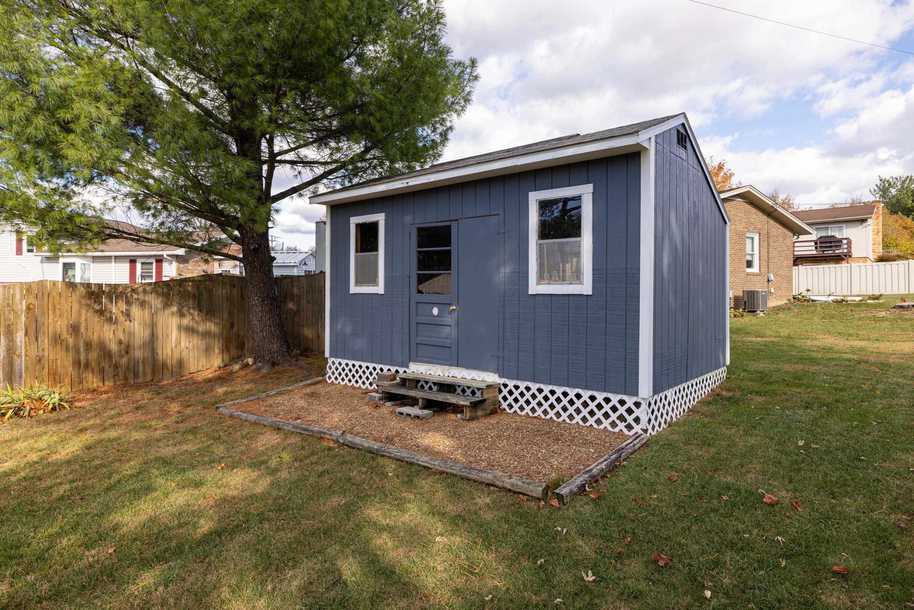 967 LEE AVE, HARRISONBURG, Virginia 22802, 3 Bedrooms Bedrooms, ,2 BathroomsBathrooms,Residential,967 LEE AVE,670687 MLS # 670687 967 LEE AVE, HARRISONBURG, Virginia 22802, 3 Bedrooms Bedrooms, ,2 BathroomsBathrooms,Residential,967 LEE AVE,670687 MLS # 670687