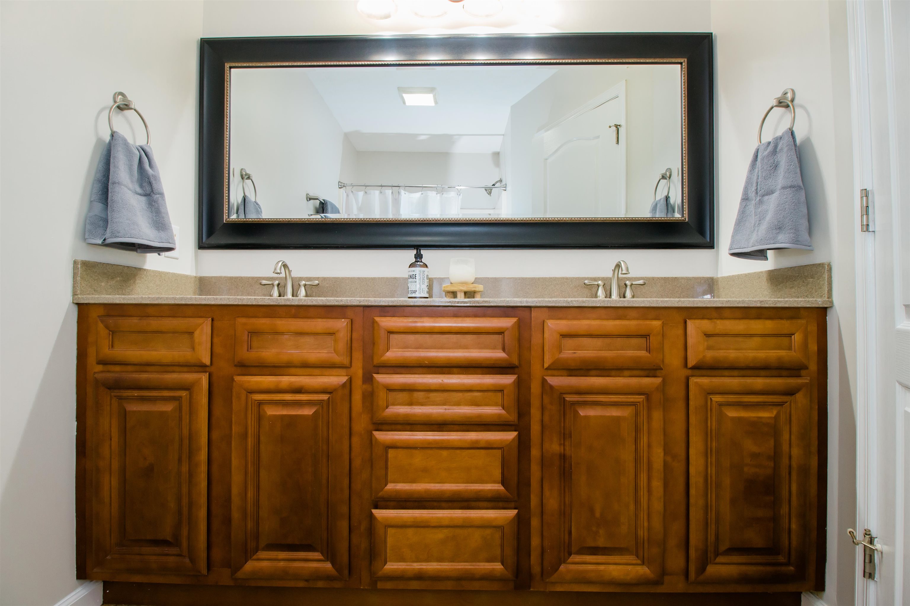 12 CEDAR POINT LN, ROCKINGHAM, Virginia 22802, 2 Bedrooms Bedrooms, ,2 BathroomsBathrooms,Residential,All Brick Townhome only Minutes from H'Burg City L,12 CEDAR POINT LN,670688 MLS # 670688 12 CEDAR POINT LN, ROCKINGHAM, Virginia 22802, 2 Bedrooms Bedrooms, ,2 BathroomsBathrooms,Residential,All Brick Townhome only Minutes from H'Burg City L,12 CEDAR POINT LN,670688 MLS # 670688