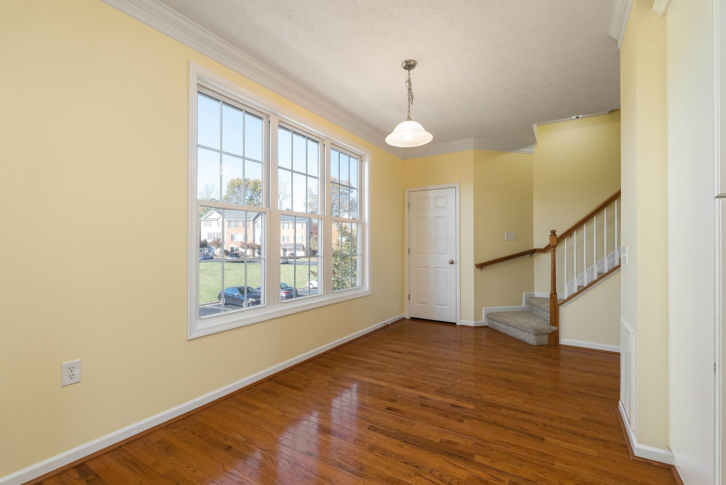 1439 FLOWING SPRING LN, ROCKINGHAM, Virginia 22801, 3 Bedrooms Bedrooms, ,2 BathroomsBathrooms,Residential,Move-In Ready Townhome,1439 FLOWING SPRING LN,670690 MLS # 670690 1439 FLOWING SPRING LN, ROCKINGHAM, Virginia 22801, 3 Bedrooms Bedrooms, ,2 BathroomsBathrooms,Residential,Move-In Ready Townhome,1439 FLOWING SPRING LN,670690 MLS # 670690