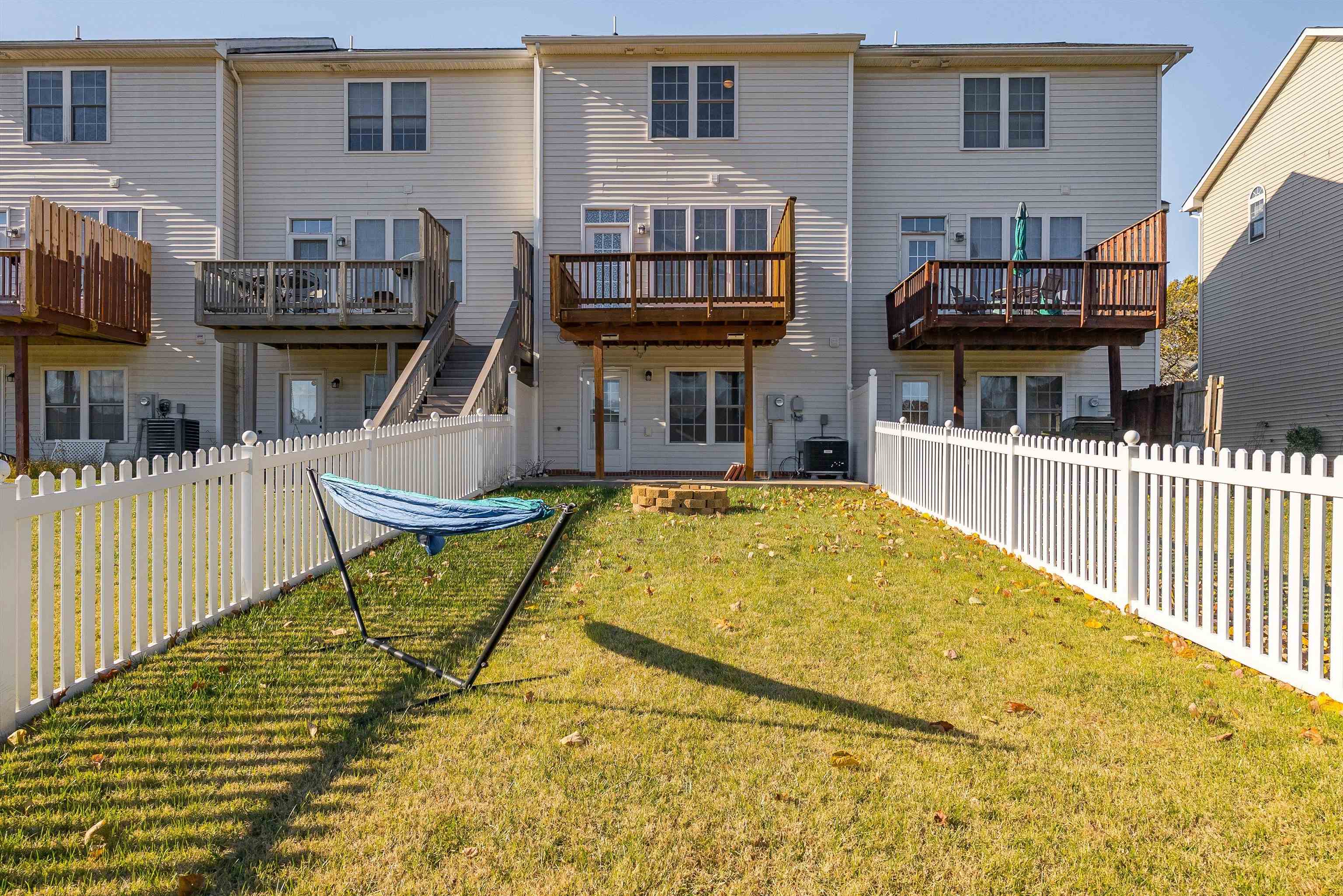 1439 FLOWING SPRING LN, ROCKINGHAM, Virginia 22801, 3 Bedrooms Bedrooms, ,2 BathroomsBathrooms,Residential,Move-In Ready Townhome,1439 FLOWING SPRING LN,670690 MLS # 670690 1439 FLOWING SPRING LN, ROCKINGHAM, Virginia 22801, 3 Bedrooms Bedrooms, ,2 BathroomsBathrooms,Residential,Move-In Ready Townhome,1439 FLOWING SPRING LN,670690 MLS # 670690