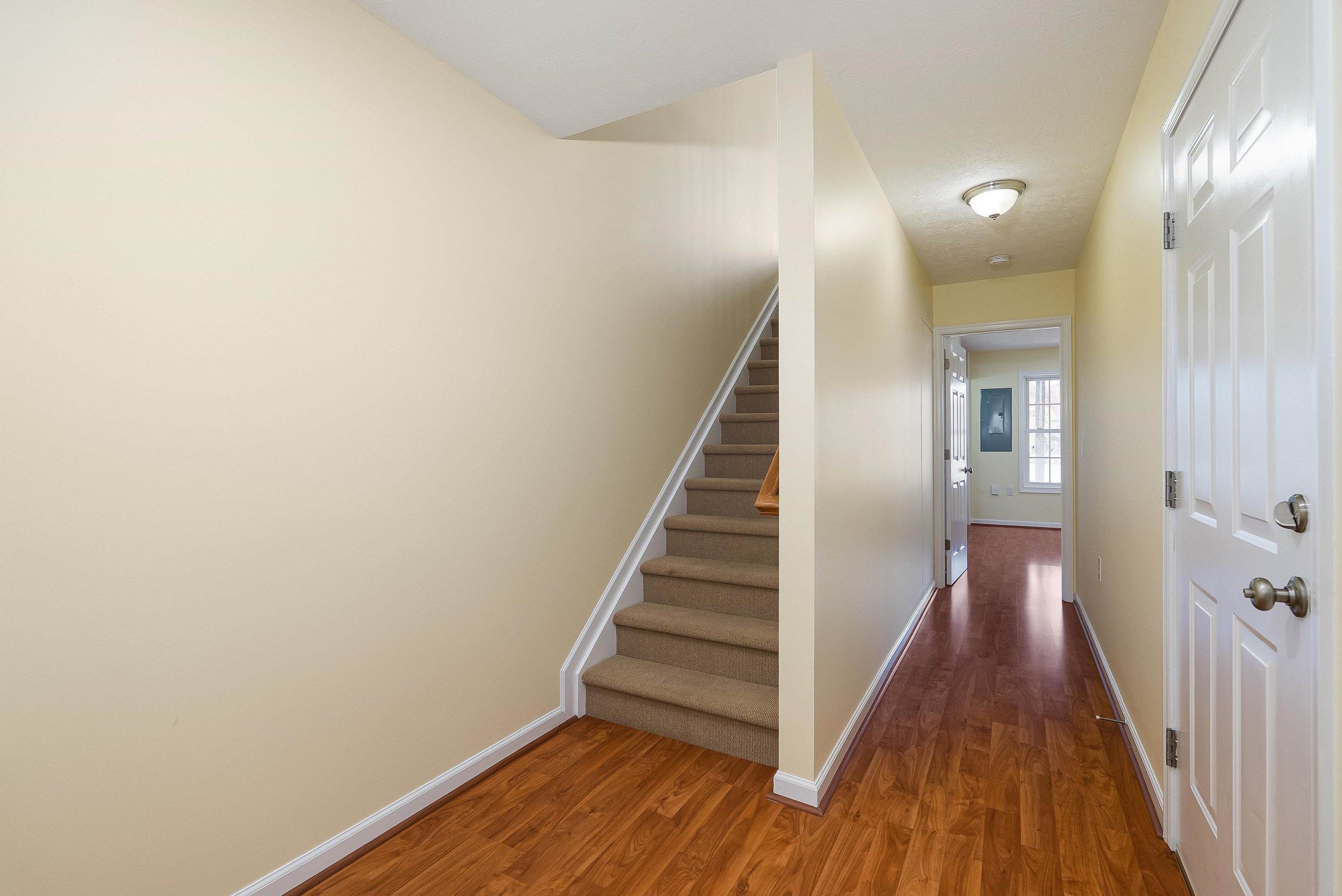 1439 FLOWING SPRING LN, ROCKINGHAM, Virginia 22801, 3 Bedrooms Bedrooms, ,2 BathroomsBathrooms,Residential,Move-In Ready Townhome,1439 FLOWING SPRING LN,670690 MLS # 670690 1439 FLOWING SPRING LN, ROCKINGHAM, Virginia 22801, 3 Bedrooms Bedrooms, ,2 BathroomsBathrooms,Residential,Move-In Ready Townhome,1439 FLOWING SPRING LN,670690 MLS # 670690