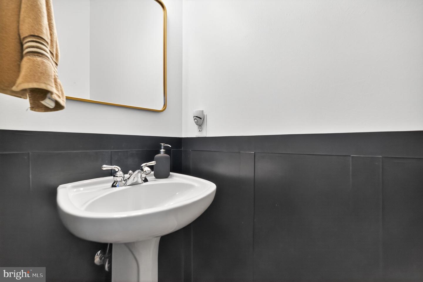 8503 BERTSKY LN, LORTON, Virginia 22079, 3 Bedrooms Bedrooms, ,2 BathroomsBathrooms,Residential,For sale,8503 BERTSKY LN,VAFX2276542 MLS # VAFX2276542