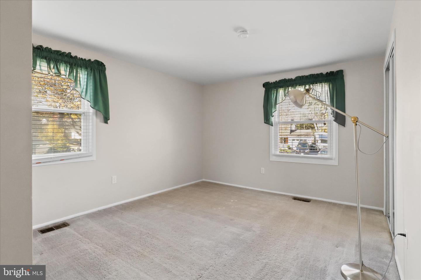 5405 DUNSMORE RD, ALEXANDRIA, Virginia 22315, 4 Bedrooms Bedrooms, ,3 BathroomsBathrooms,Residential,For sale,5405 DUNSMORE RD,VAFX2277408 MLS # VAFX2277408 5405 DUNSMORE RD, ALEXANDRIA, Virginia 22315, 4 Bedrooms Bedrooms, ,3 BathroomsBathrooms,Residential,For sale,5405 DUNSMORE RD,VAFX2277408 MLS # VAFX2277408