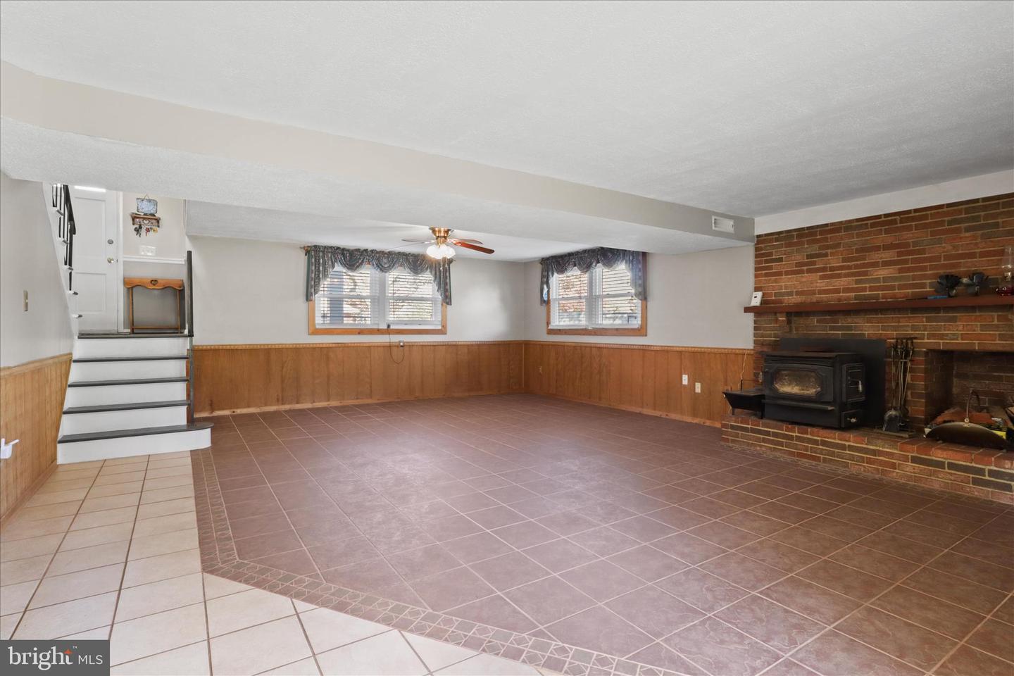 5405 DUNSMORE RD, ALEXANDRIA, Virginia 22315, 4 Bedrooms Bedrooms, ,3 BathroomsBathrooms,Residential,For sale,5405 DUNSMORE RD,VAFX2277408 MLS # VAFX2277408 5405 DUNSMORE RD, ALEXANDRIA, Virginia 22315, 4 Bedrooms Bedrooms, ,3 BathroomsBathrooms,Residential,For sale,5405 DUNSMORE RD,VAFX2277408 MLS # VAFX2277408