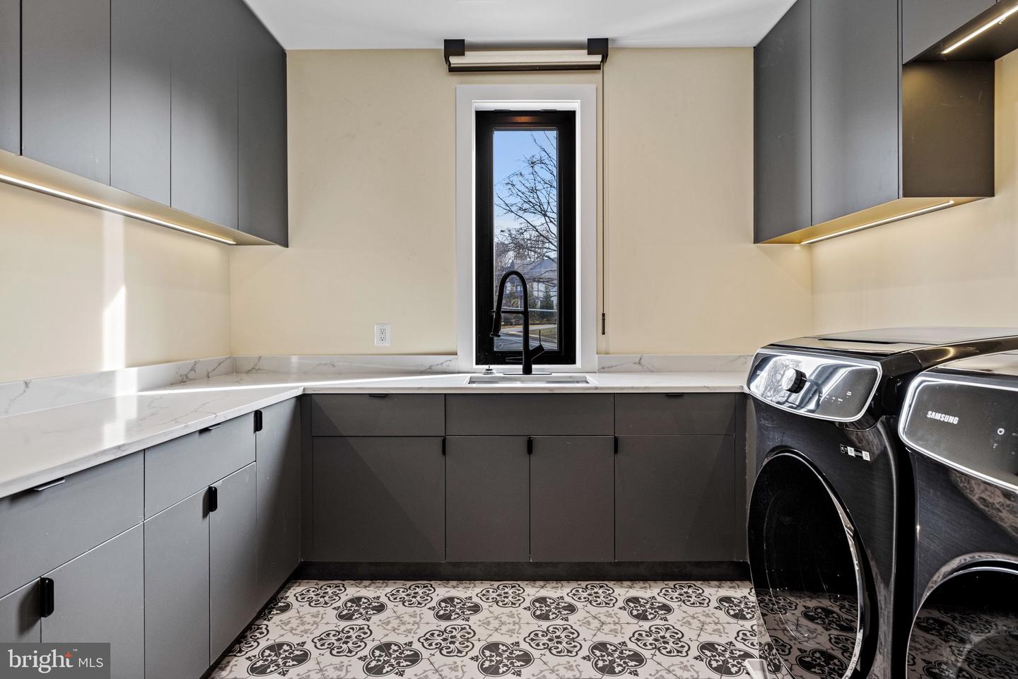 1573 WESTMORELAND ST, MCLEAN, Virginia 22101, 6 Bedrooms Bedrooms, ,6 BathroomsBathrooms,Residential,For sale,1573 WESTMORELAND ST,VAFX2277462 MLS # VAFX2277462