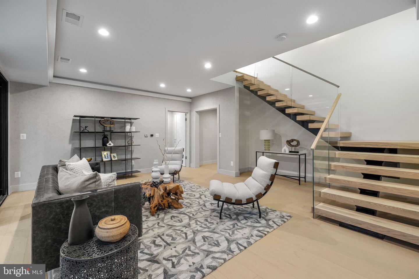 1573 WESTMORELAND ST, MCLEAN, Virginia 22101, 6 Bedrooms Bedrooms, ,6 BathroomsBathrooms,Residential,For sale,1573 WESTMORELAND ST,VAFX2277462 MLS # VAFX2277462