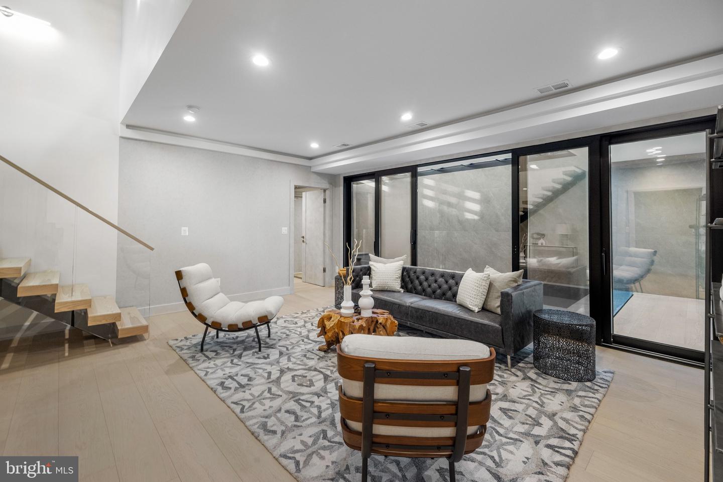 1573 WESTMORELAND ST, MCLEAN, Virginia 22101, 6 Bedrooms Bedrooms, ,6 BathroomsBathrooms,Residential,For sale,1573 WESTMORELAND ST,VAFX2277462 MLS # VAFX2277462