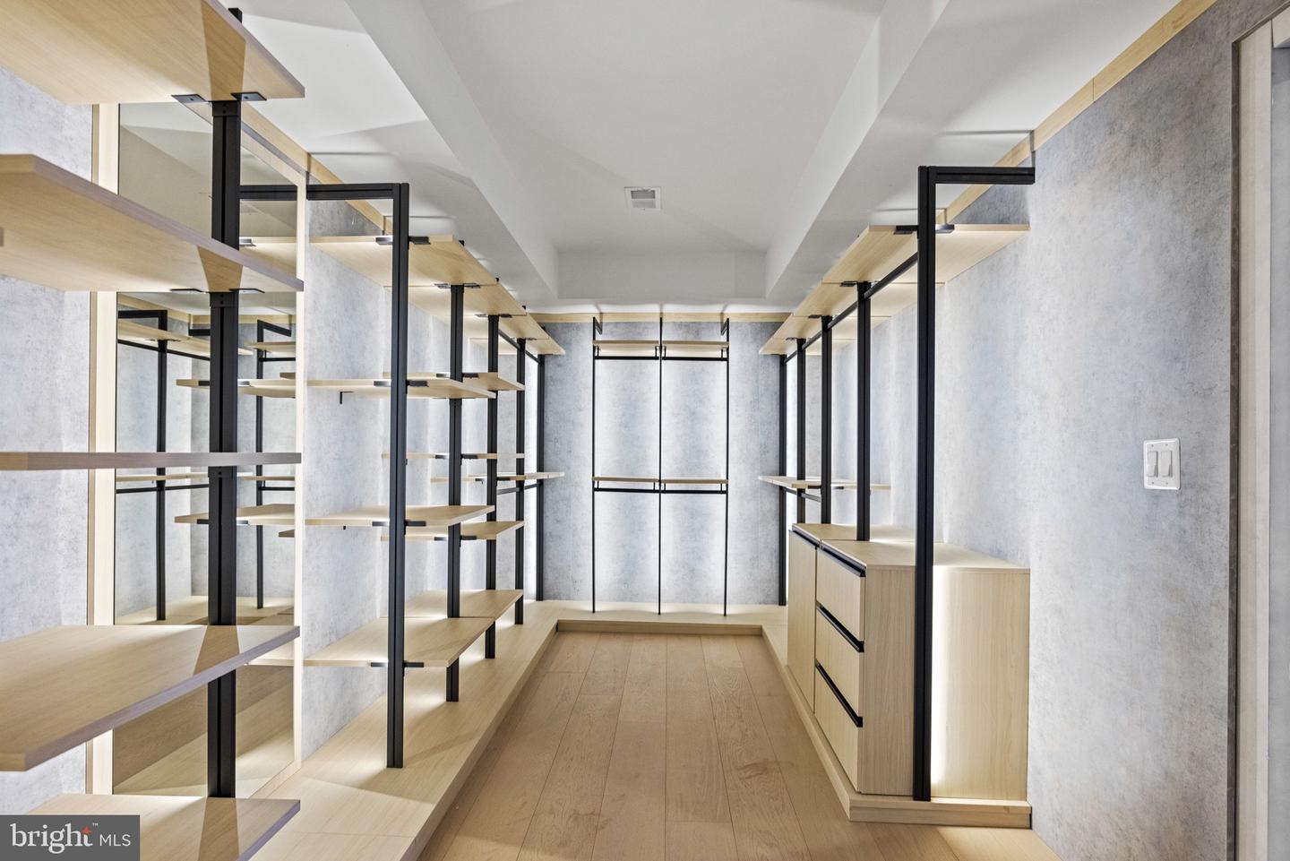 1573 WESTMORELAND ST, MCLEAN, Virginia 22101, 6 Bedrooms Bedrooms, ,6 BathroomsBathrooms,Residential,For sale,1573 WESTMORELAND ST,VAFX2277462 MLS # VAFX2277462